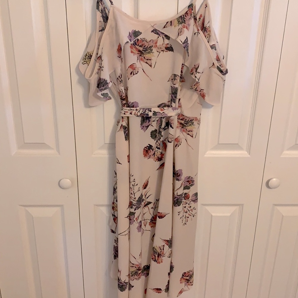 Dress - Picture 3 of 3